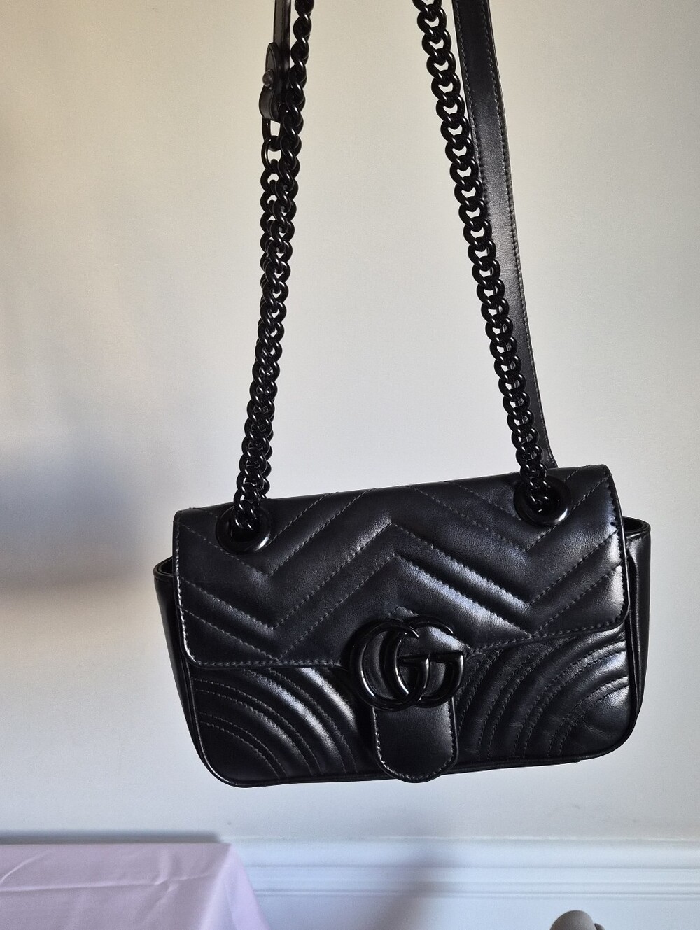 Gucci GG Marmont Small Black Matelassé Shoulder Bag - Picture 8 of 9